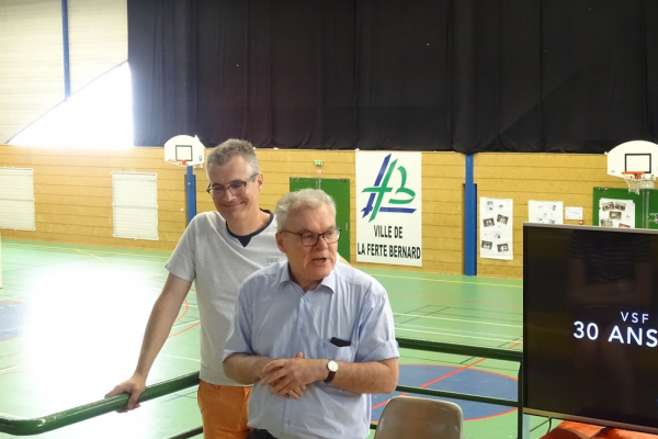 2019-06-22-30-ans-badminton-04784AA72D5-D477-8125-AFDF-4E064FAF339E.png